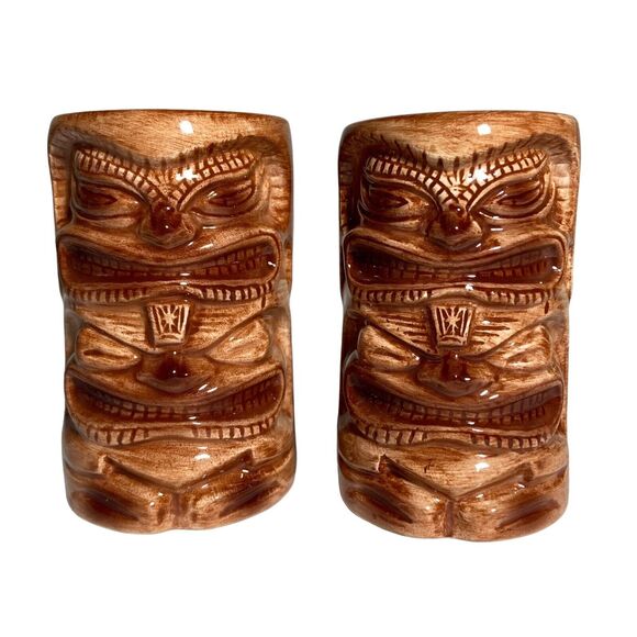 Brown Ceramic Tiki Salt and Pepper Shakers Hawaiian Polynesian Totem Set of 2 - Picture 2 of 10